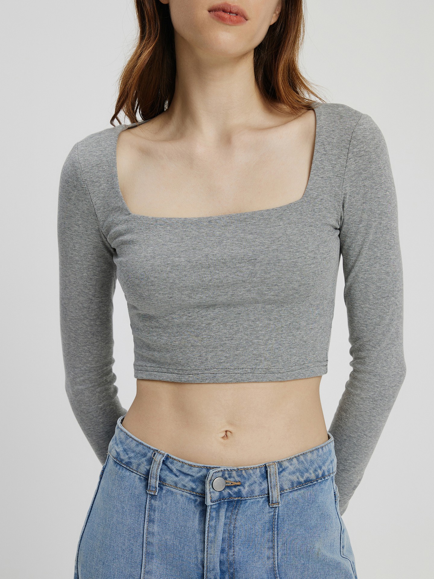 Crop top best sale gris manga larga